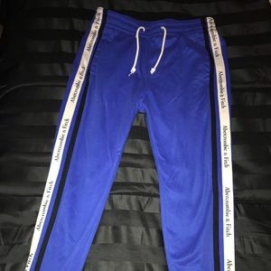 Abercrombie & Fitch sweats